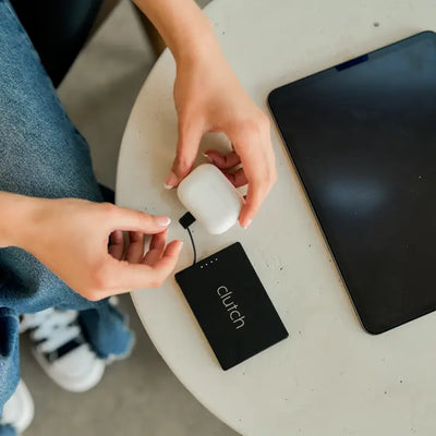 PRO LIGHTNING PORTABLE CHARGER