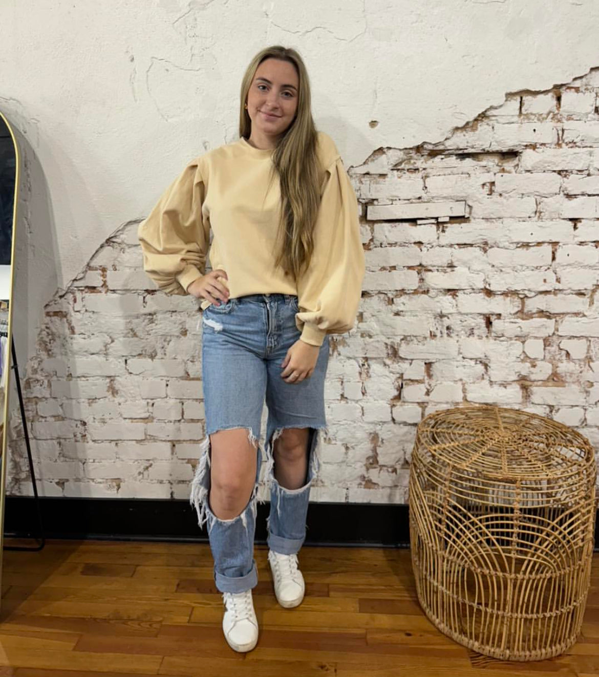 CABIN BOUND BUBBLE SLEEVE TOP
