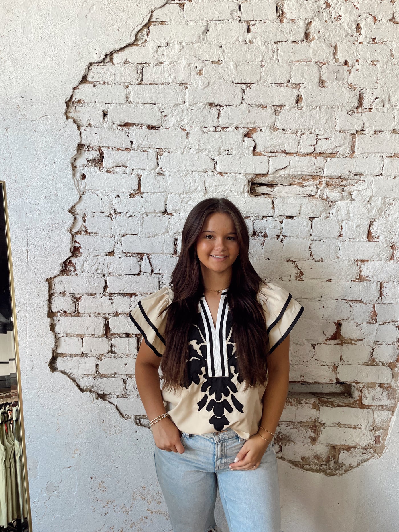 JOSIE EMBROIDERED FRONT DETAILED TOP