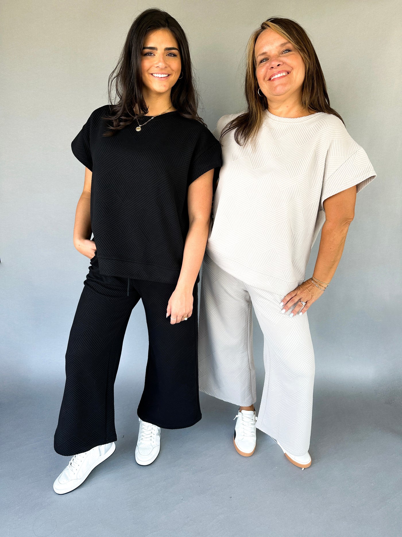 TEXTURED SHORT SLEEVE SET