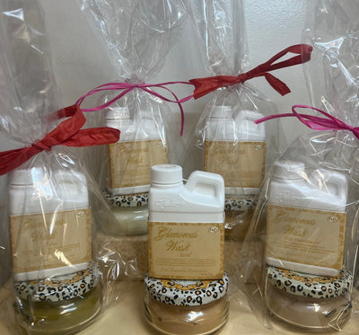 GLAMOROUS TYLER CANDLE AND WASH SET