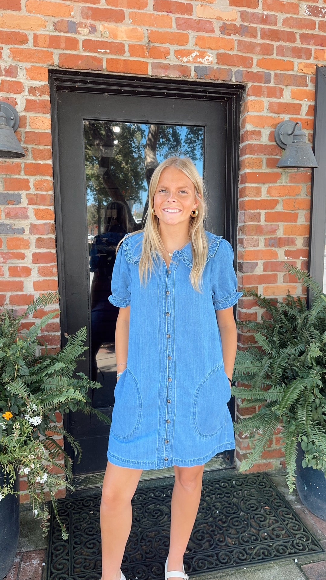 denim dress button BUTTON-UP BY SIMPLY SOUTHERN this dress keeps things MSS 26 UP TO 50% OFF Size:XXXL or 3XL Crochet Bouquet Dress -