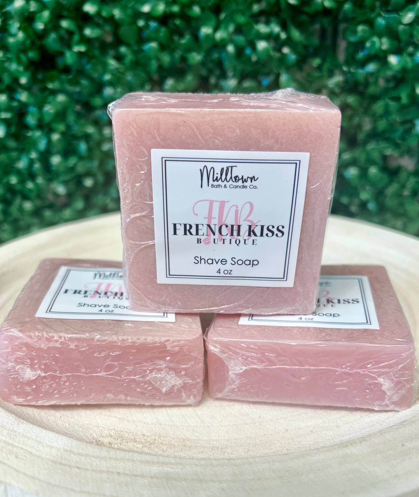FRENCH KISS EXCLUSIVE SHAVE SOAP
