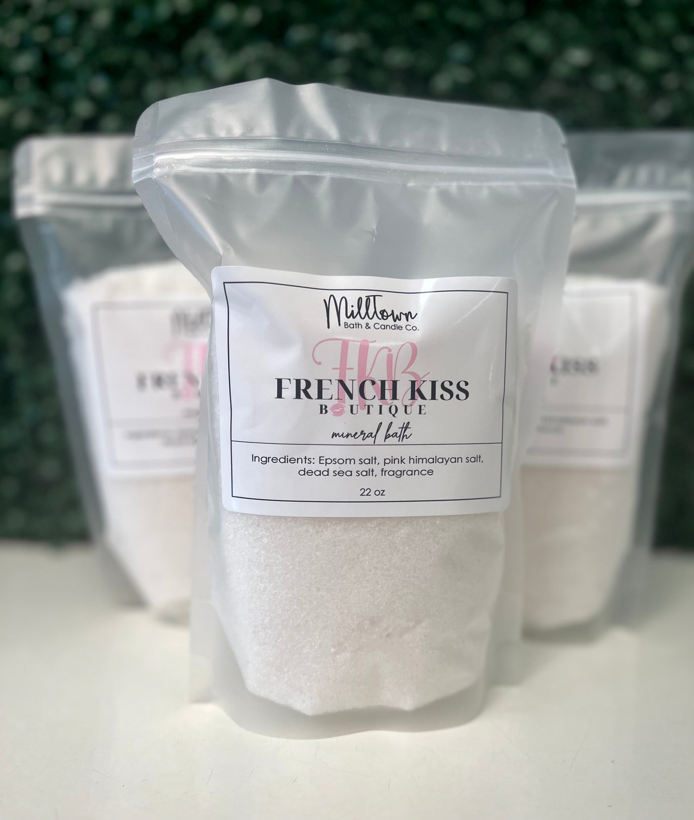 FRENCH KISS EXCLUSIVE MINERAL BATH