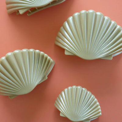 SHIMMERING SHELL FLAT HAIR CLIP